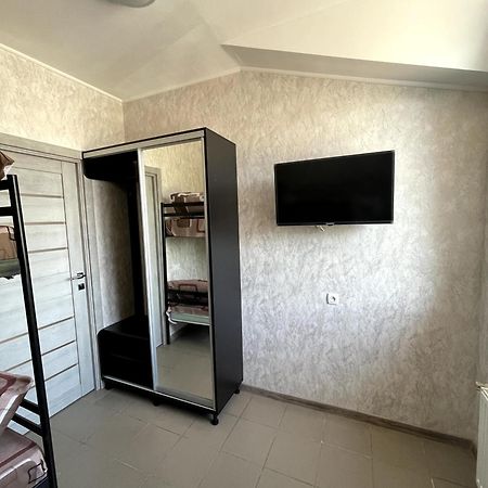 Pitstop Motel Камянске Екстериор снимка