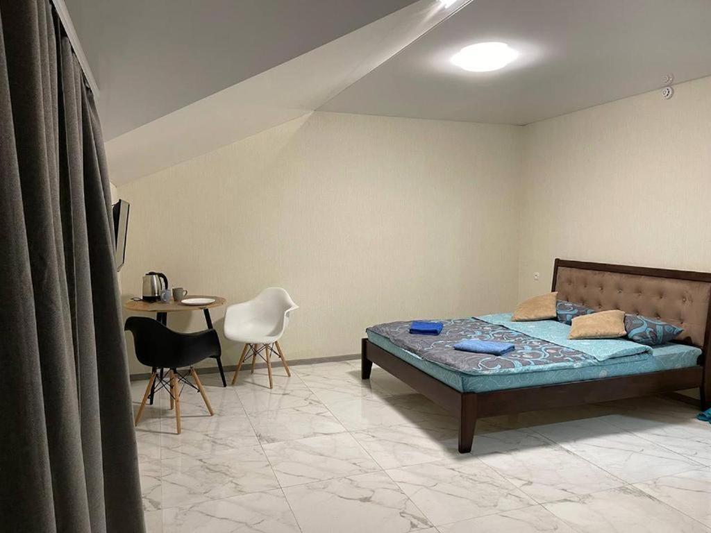 Pitstop Motel Камянске Екстериор снимка