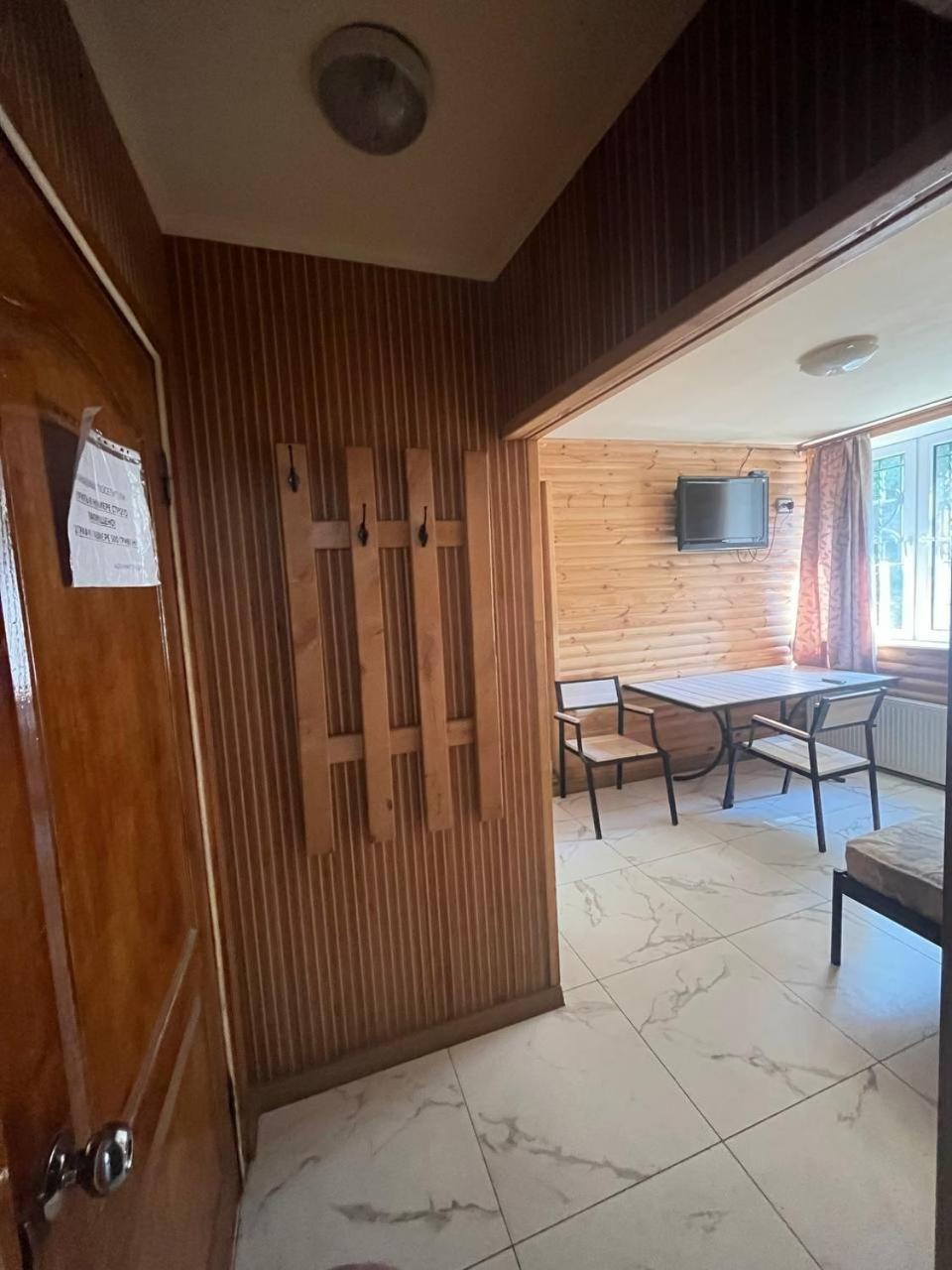 Pitstop Motel Камянске Екстериор снимка