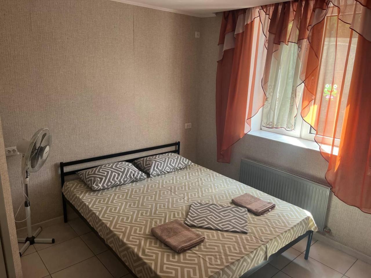 Pitstop Motel Камянске Екстериор снимка